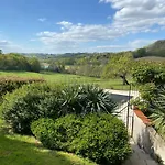 Domaine De Villot Hotel Sainte-Colombe-de-Villeneuve