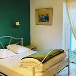 Domaine De Villot Hotel