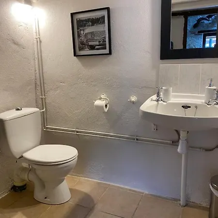 Domaine De Villot Hotel Sainte-Colombe-de-Villeneuve